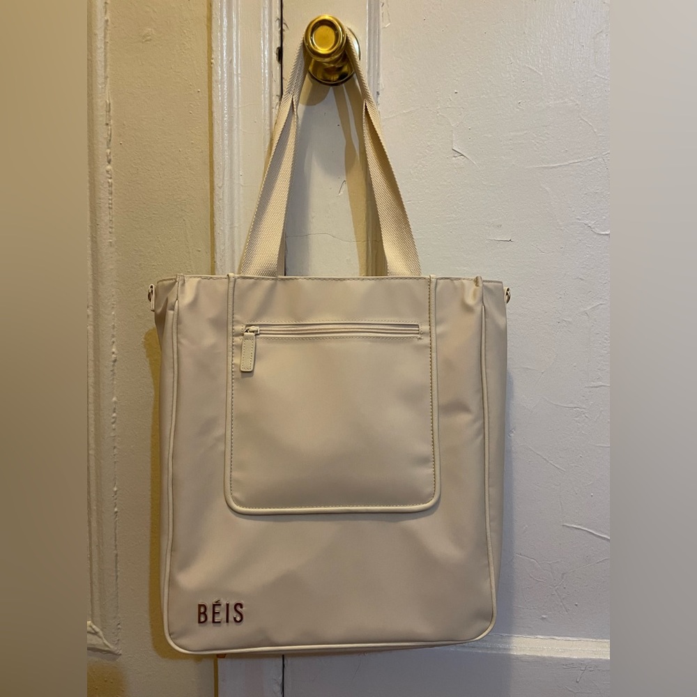 Beis north to south tote